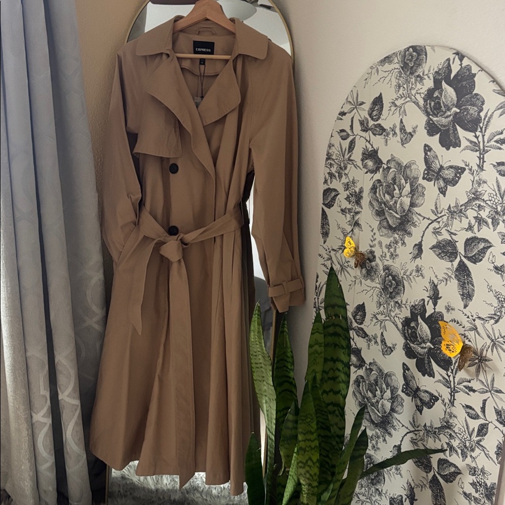 Trench Coat Must have
